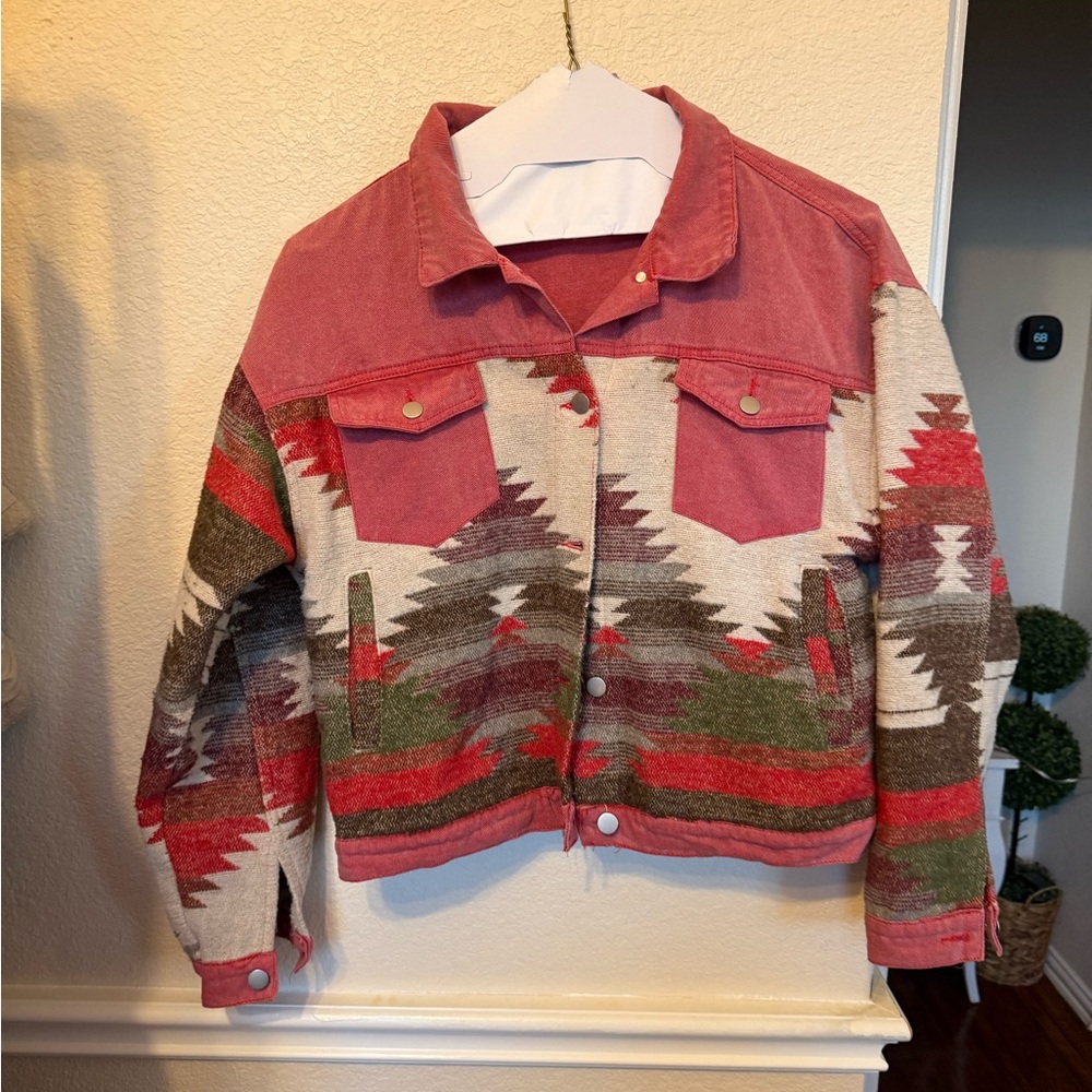 Southwestern Pattern Cropped Jacket MEDIUM modern fit - Picture 2 of 13